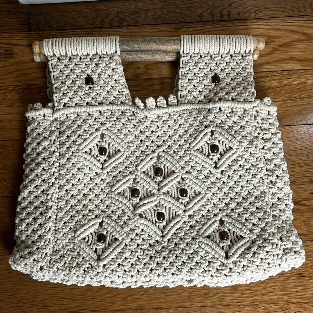 Virginia Wolf macrame purse NWOT